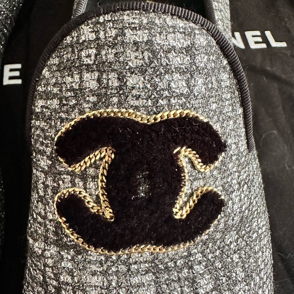 CHANEL loafers/flats - Picture 2 of 8